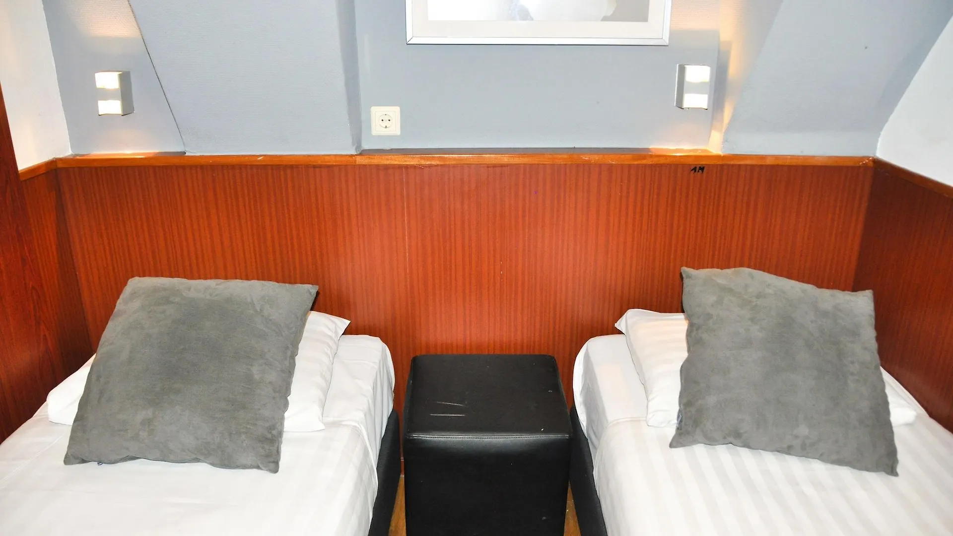 Travel Hotel Amsterdam