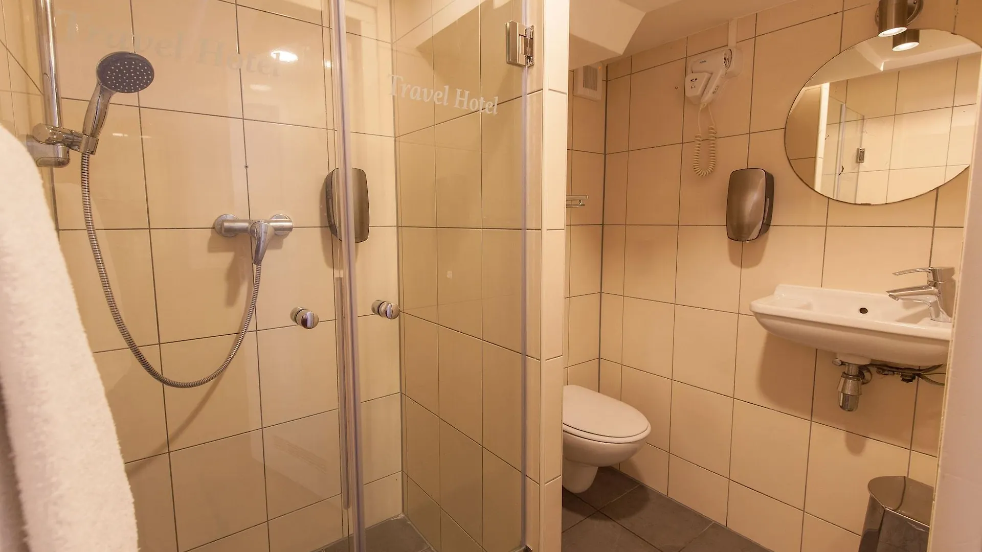 Travel Hotel Amsterdam 2*,