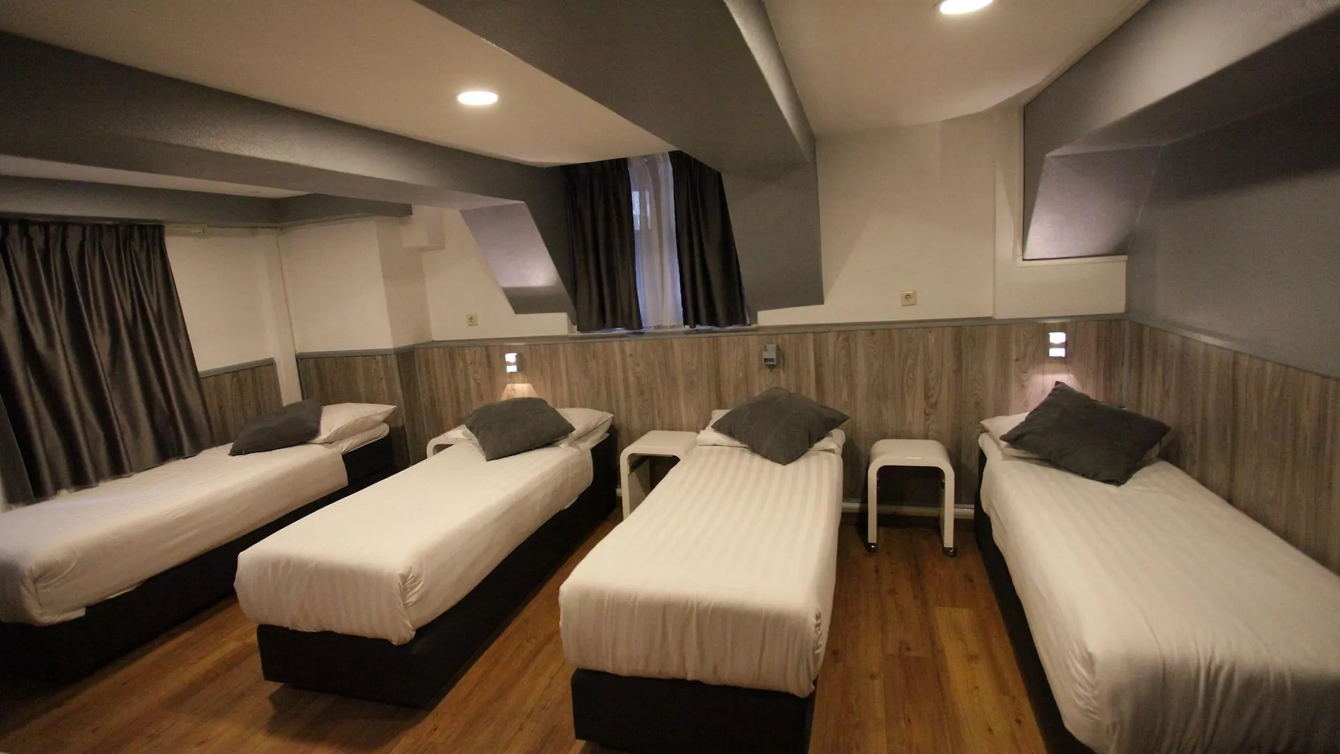 Travel Hotel Amsterdam