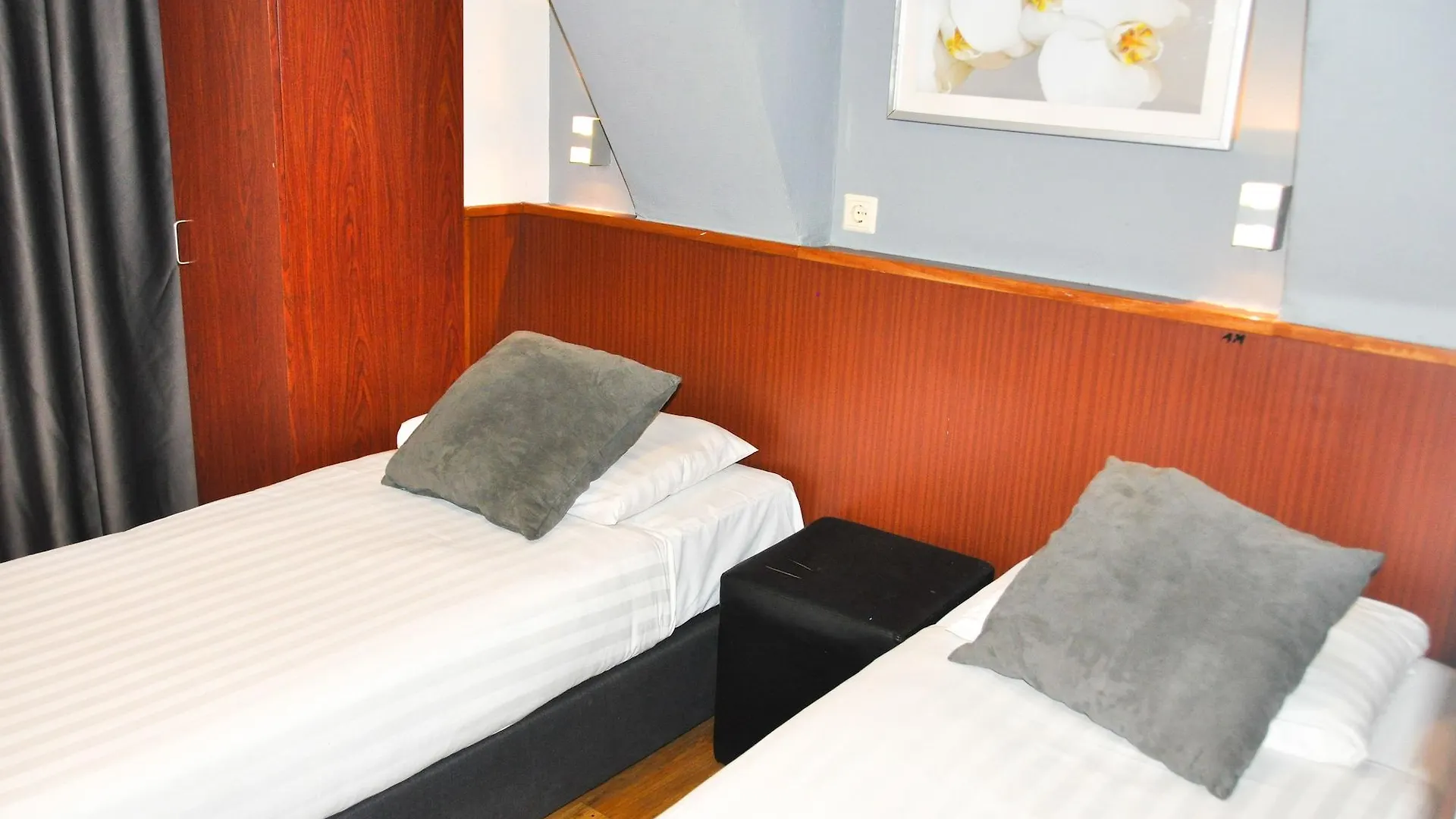 Travel Hotel Amsterdam